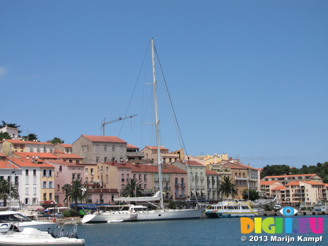 SX27562 Mega sailboat in Port-Vendres Harbour